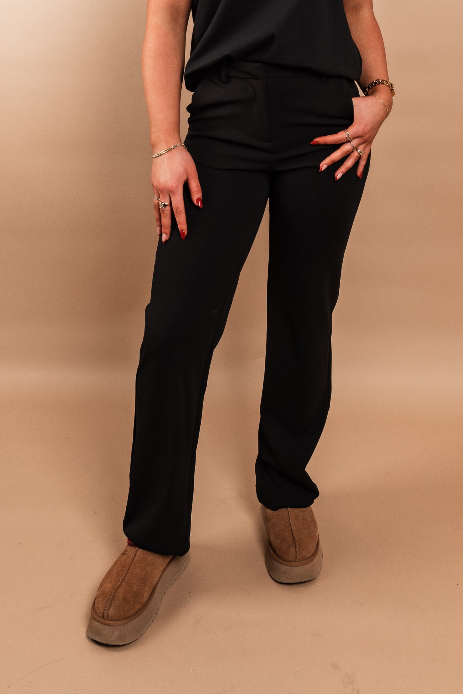 VMZAMIRA Trousers - Black